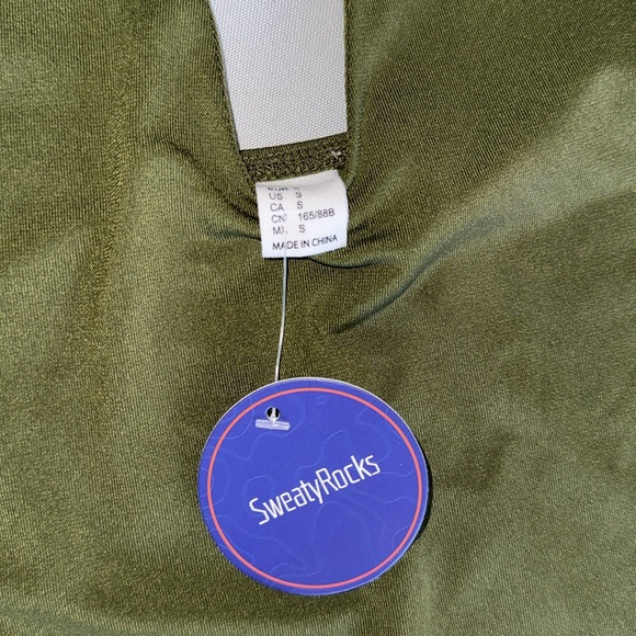 SweatyRocks Women's Deep V Sleeveless Backless Halter Bodysuit small army green - Picture 7 of 8